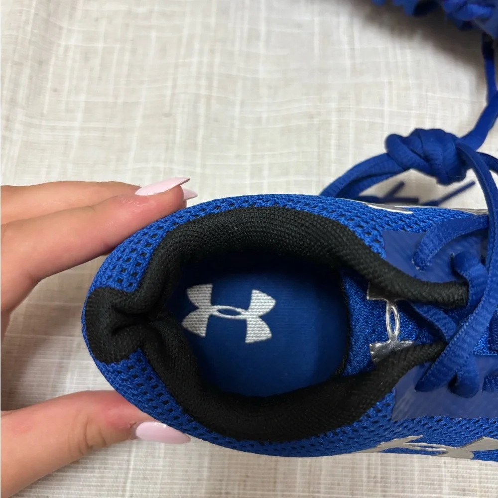Under Armour Blue Running Shoes - Picture 6 of 7